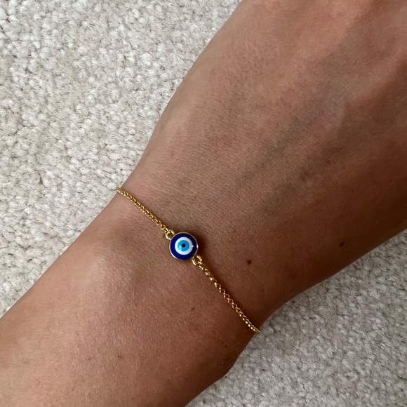 Evil Eye Dainty Charm Bracelet - Picture 4 of 9